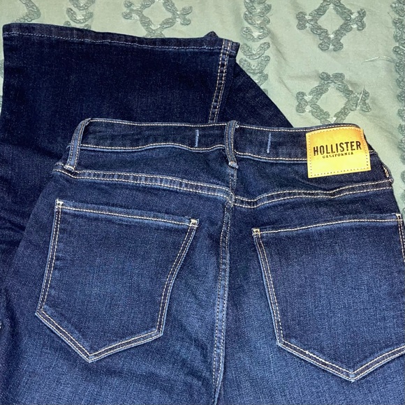 Hollister Flare Jeans - Picture 3 of 5